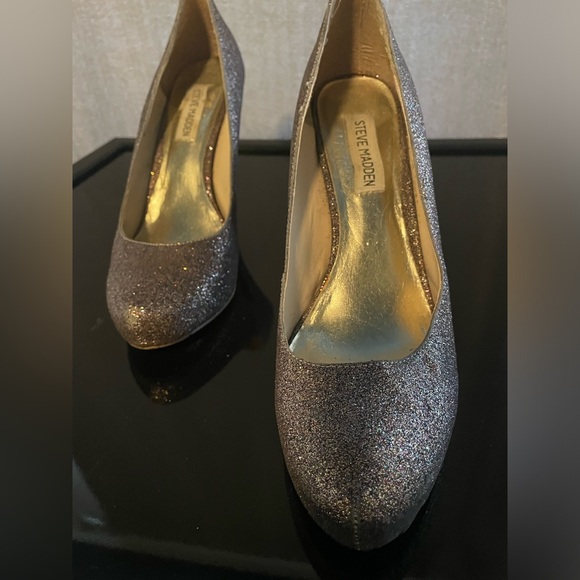 Steve Madden pink silver glitter, sparkle stiletto, 4.5” heel, P-Miami, size 8.5 - Picture 2 of 7